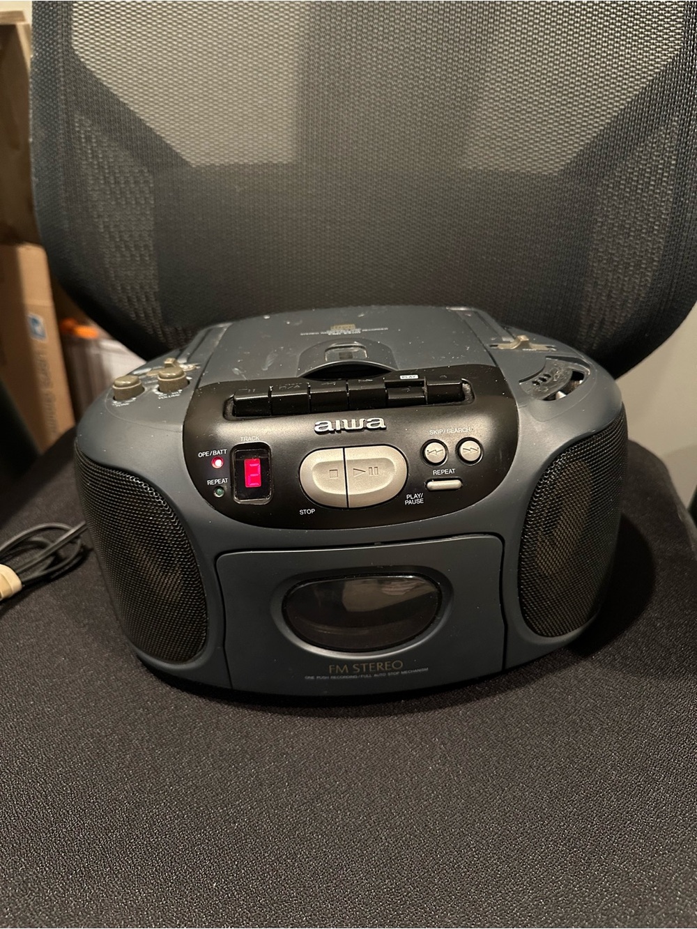 Aiwa CSD-EX110 boombox cd stereo cassette player tested and works sept 1994